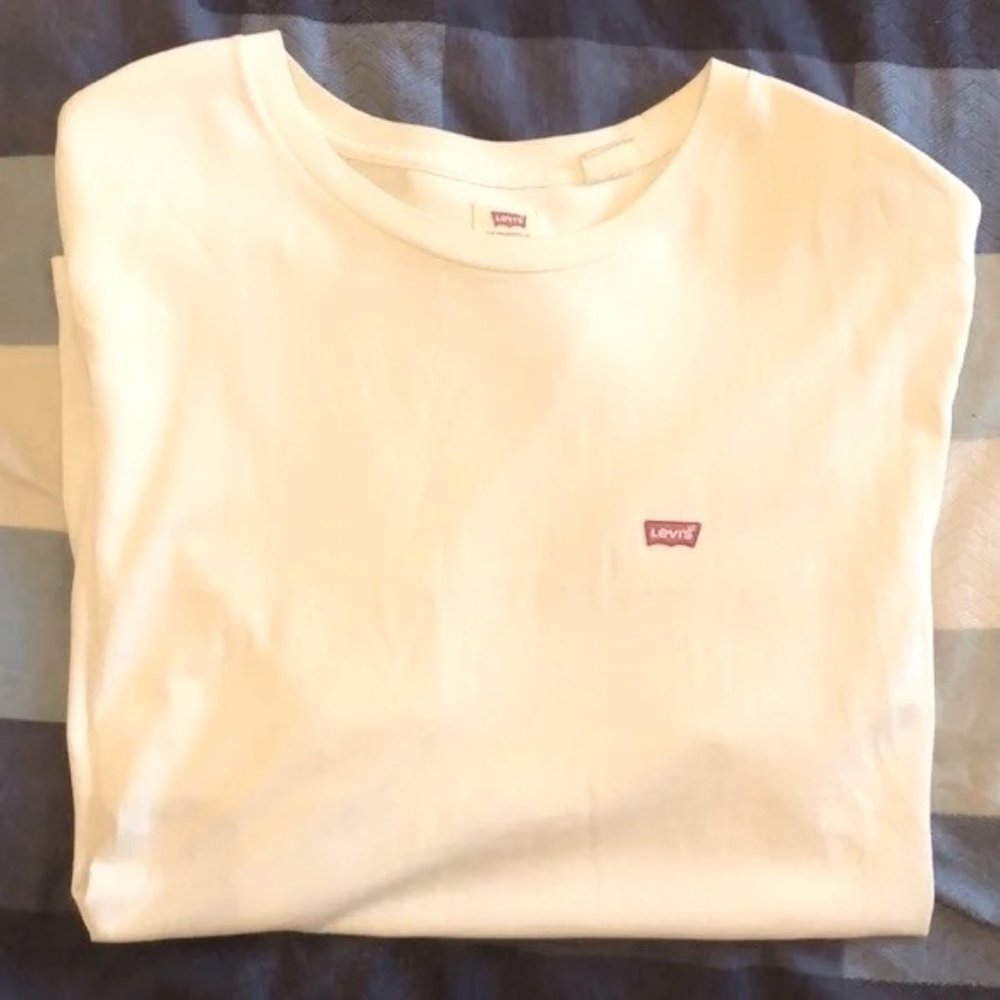 Classic White Levi's Tee - Mens Size: L